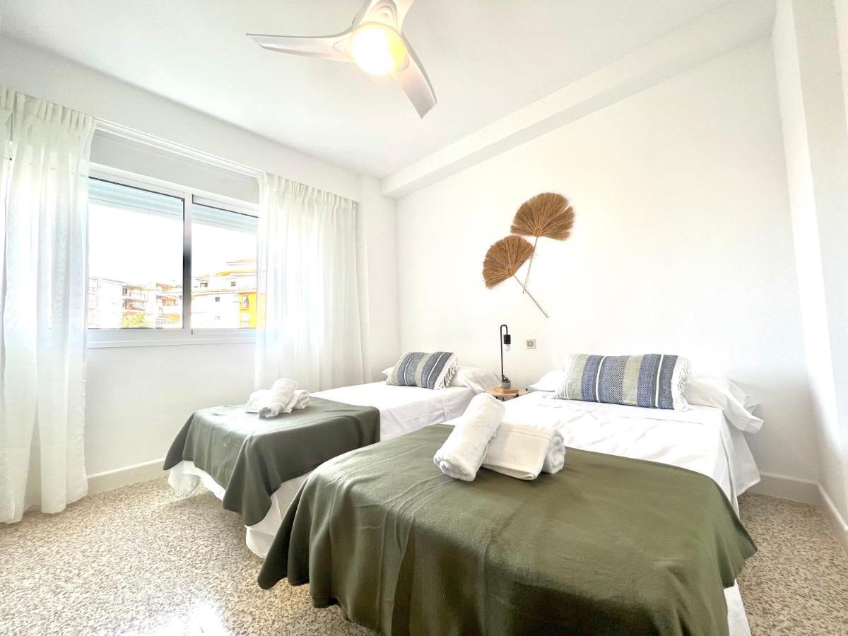 פואנגירולה Cozy And Quiet, Pax7 Los Boliches, 3D, 2B, Pool And Close To The Beach מראה חיצוני תמונה